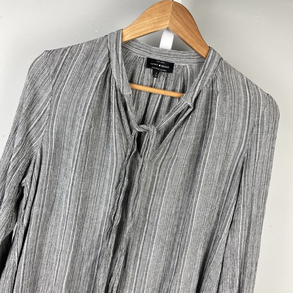 Lucky Brand Gray Stripe Boho Top Womens‎ L Long Sleeve Flowy Hippie Tie Collar